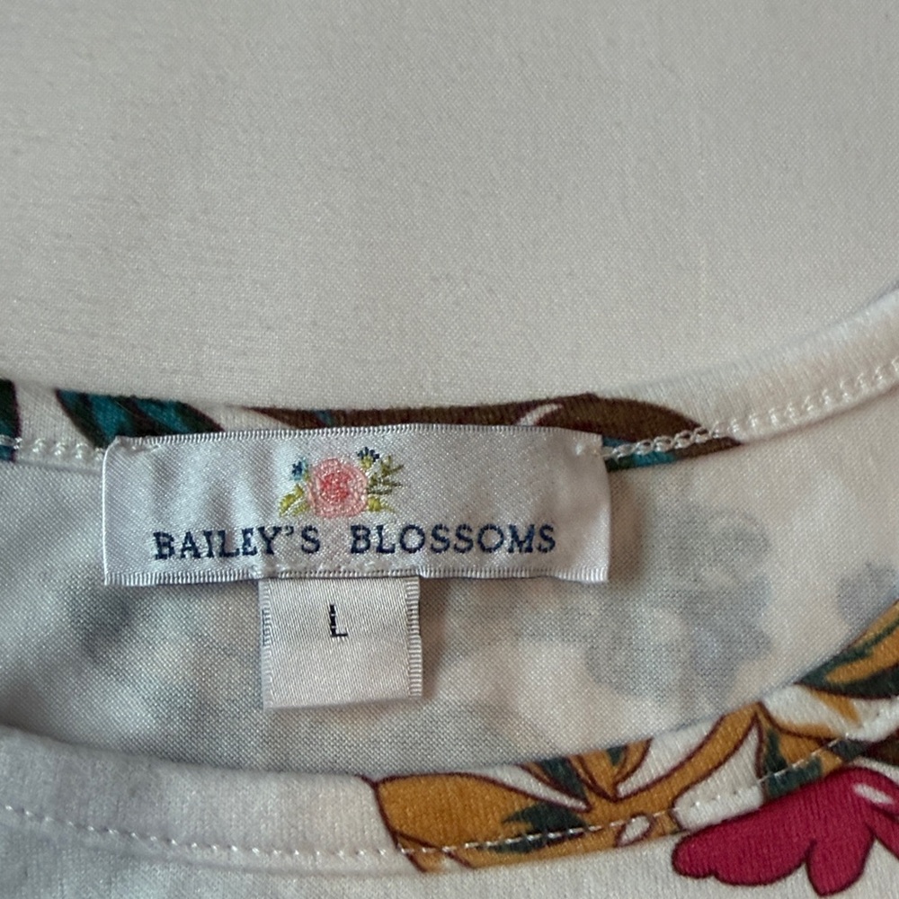 Bailey's Blossoms Dillon Pom Pom Romper - Picture 2 of 6